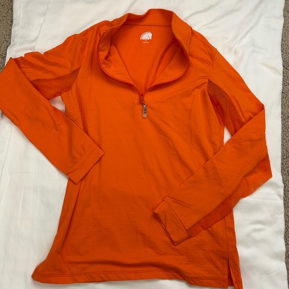Eis Tops - NWOT EIS Sun Shirt